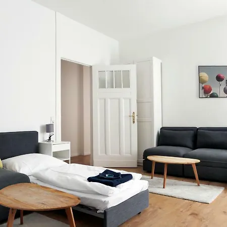 Greif By Rockchair Apartments L Superhost Status L 2 Bedrooms Boxspringbeds In City Center - Cozy Family & Business Flair Welcomes You! Berlin Exterior photo